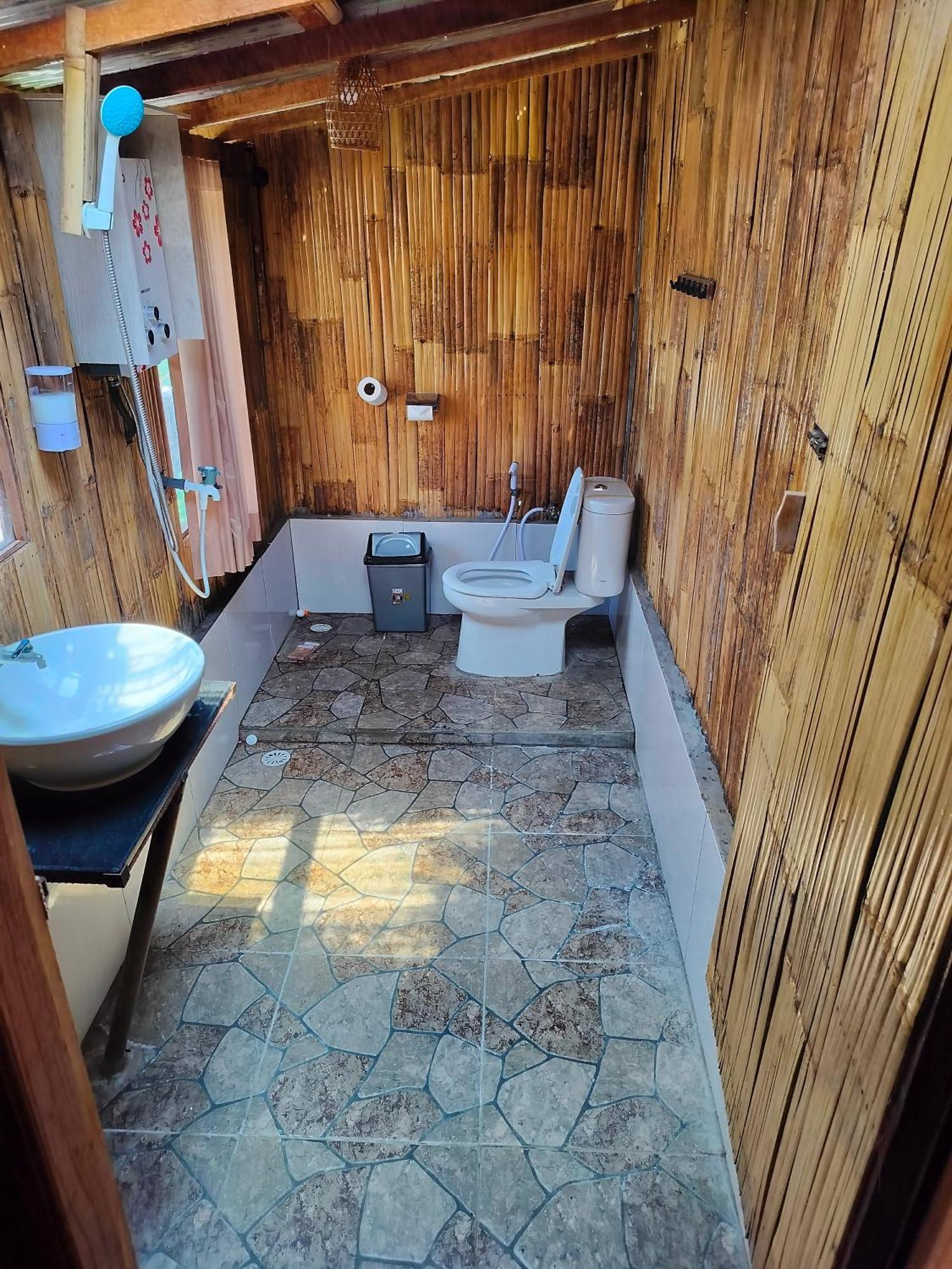Wanagiri Sunset Glamping Hotel Gitgit Exterior foto