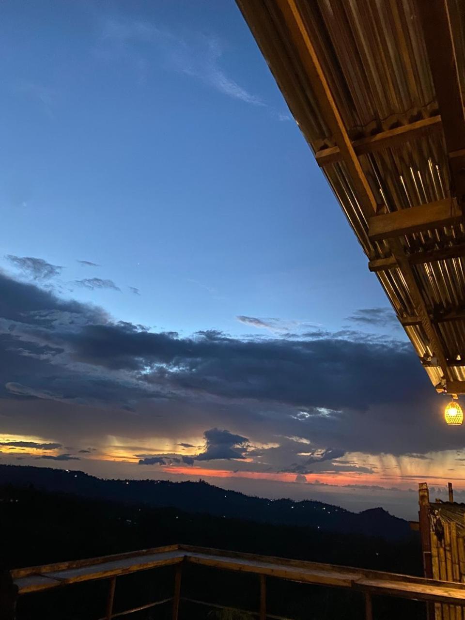 Wanagiri Sunset Glamping Hotel Gitgit Exterior foto